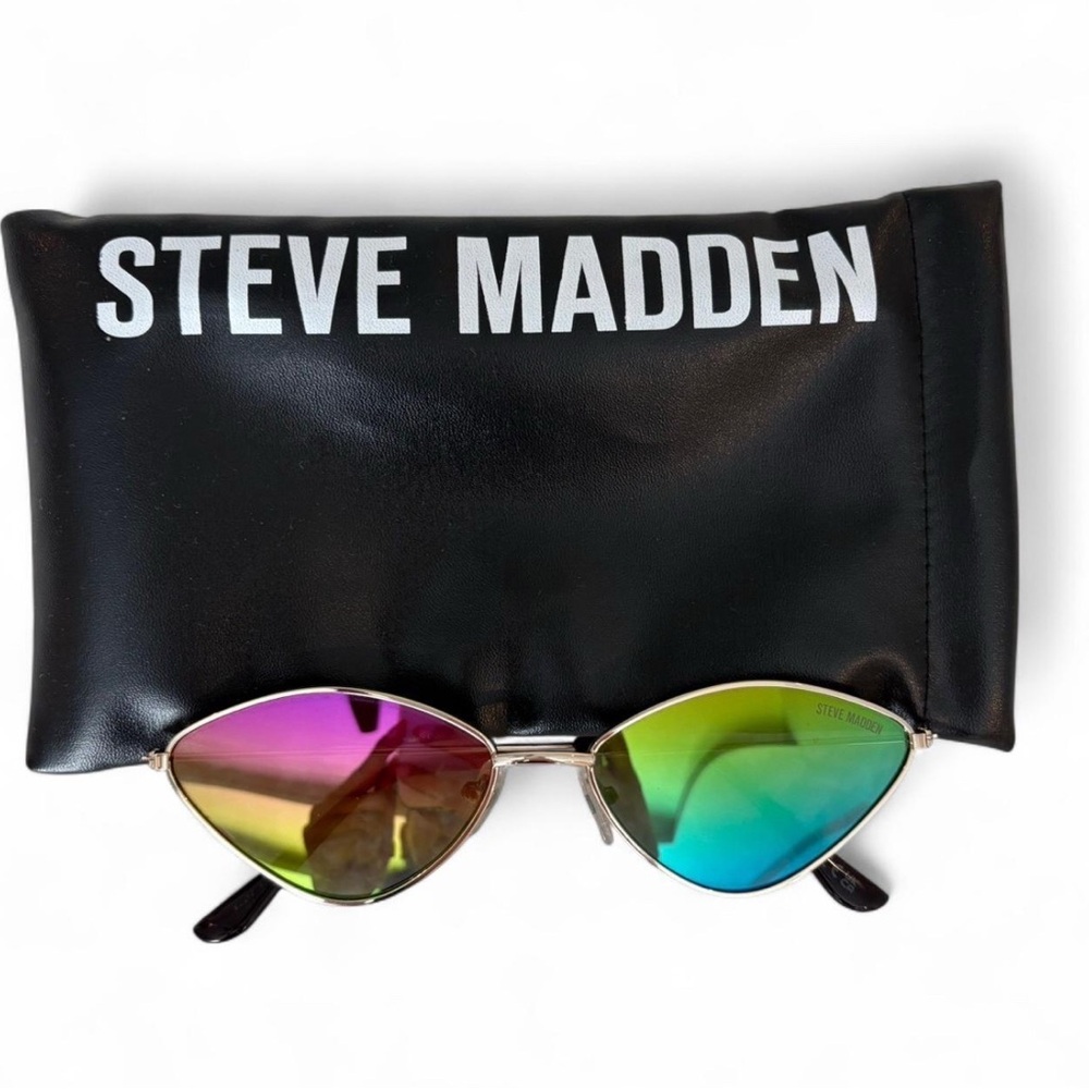 Steve Madden Multicolor Sunglasses